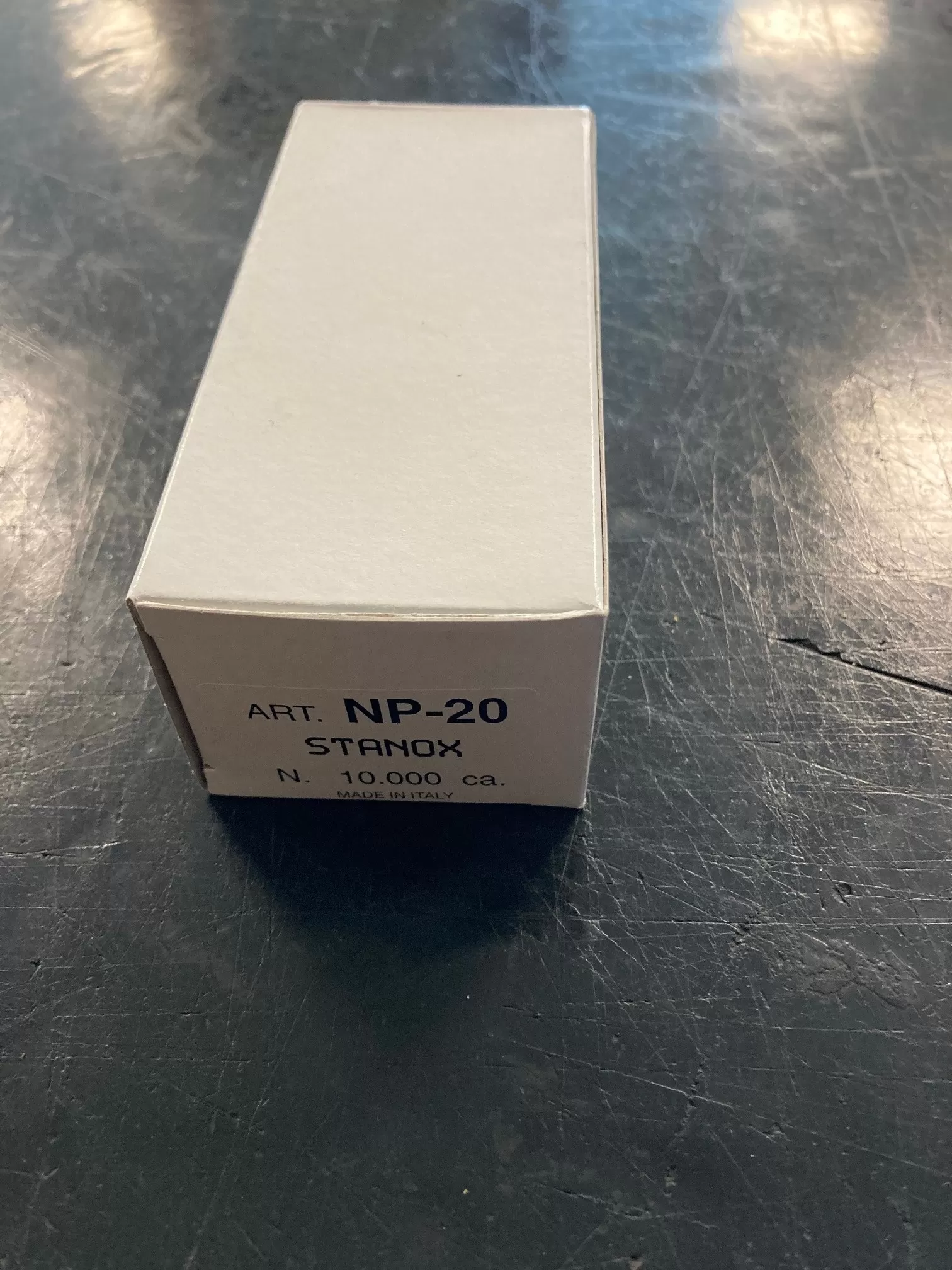 Kit Di 2 Scatole Di Groppini Np Con Testa 1,4 X 1,6 X 40 Mm