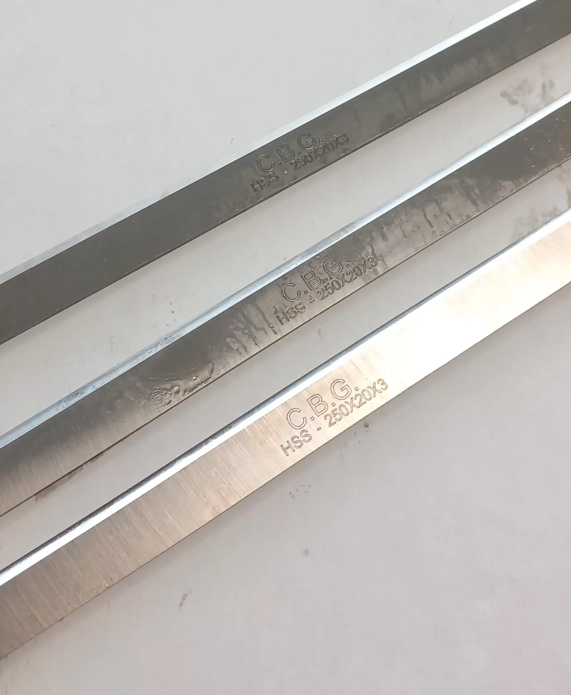 Set Di 3 Coltelli Pialla 300 X 20 X 3 Hss 18% C.b.g