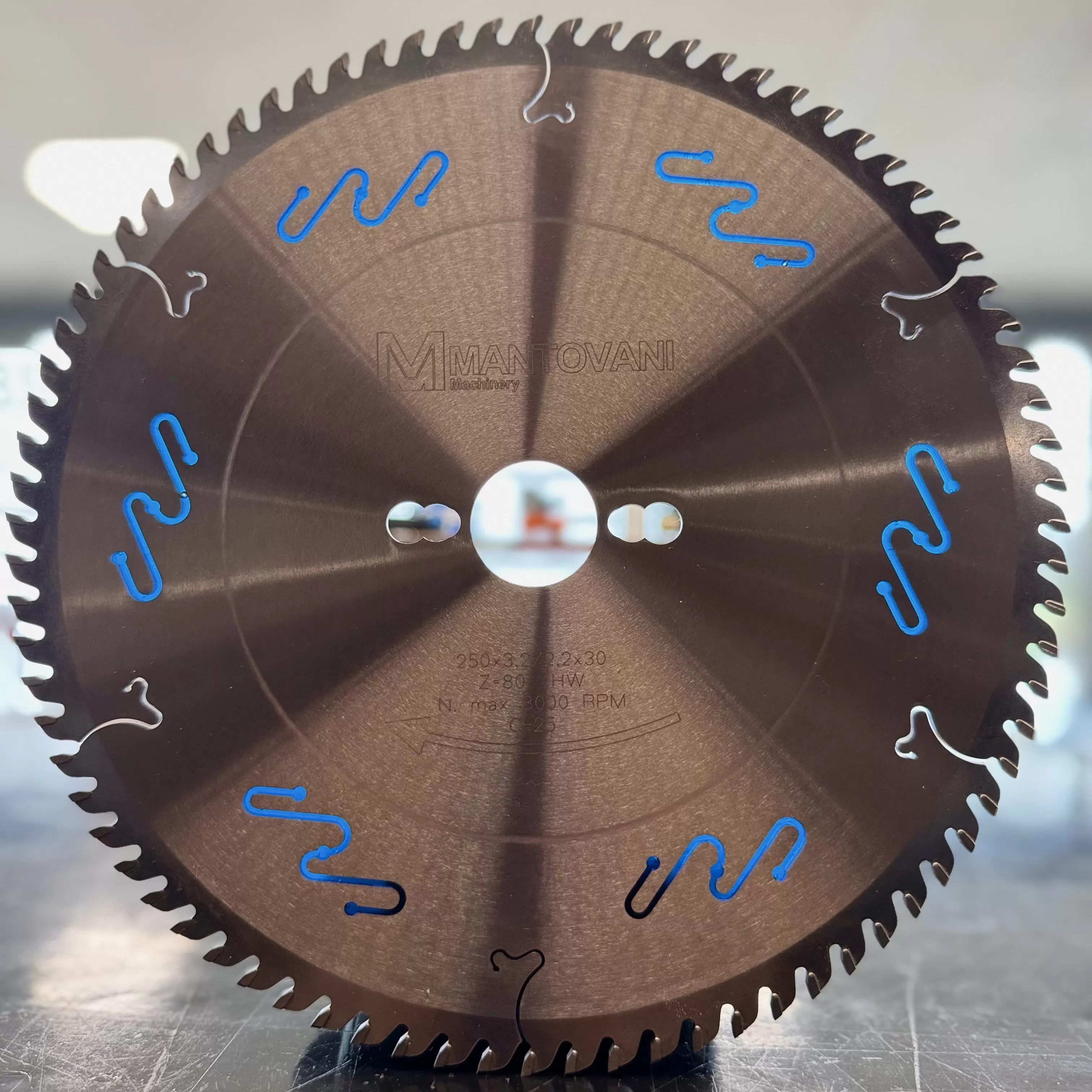 Lama Circolare Universale In Hm Silenziata E Cromata &oslash; 350 X 3.2 / 2.2 X 30 Z 84 Tp