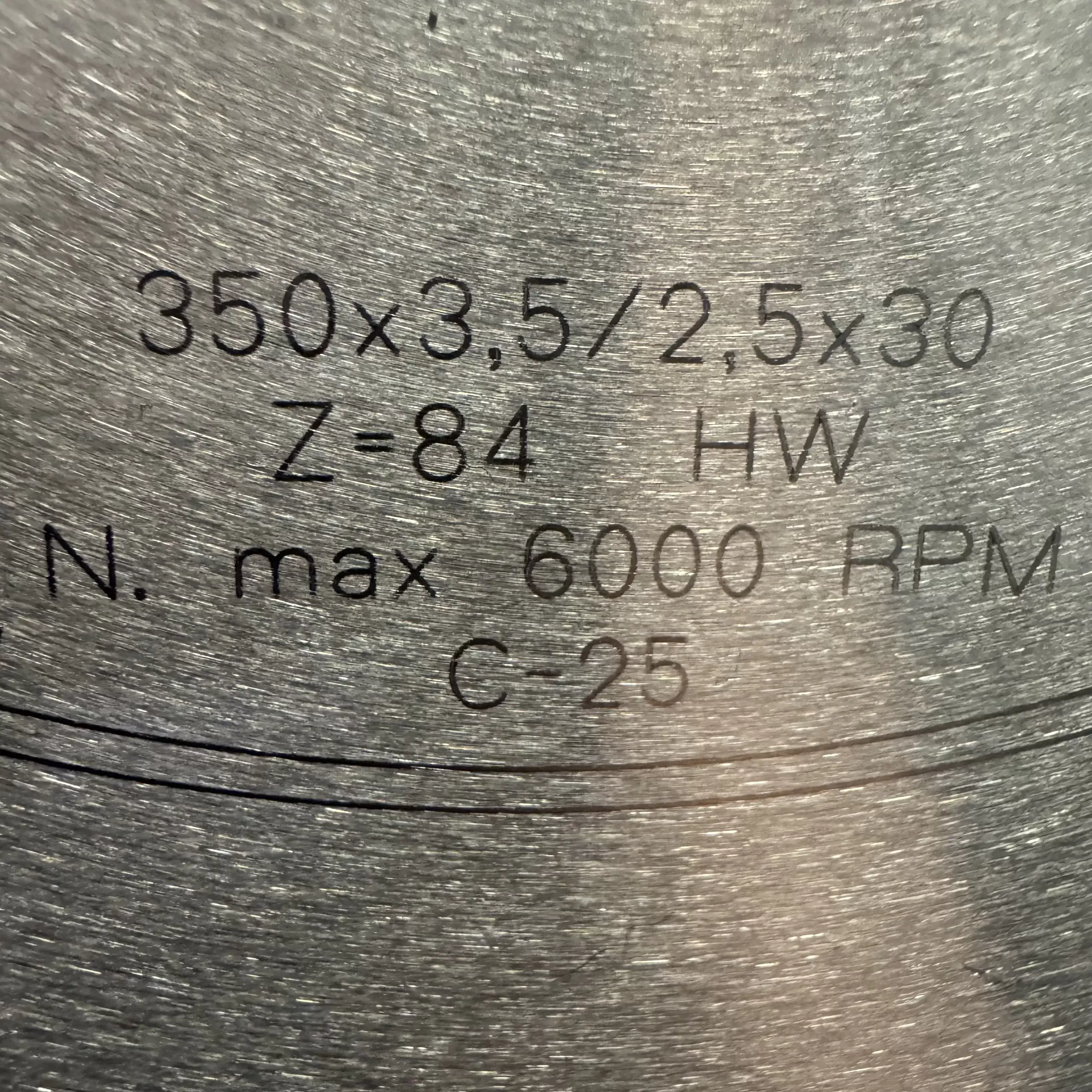Lama Circolare Universale In Hm Silenziata E Cromata &oslash; 350 X 3.2 / 2.2 X 30 Z 84 Tp