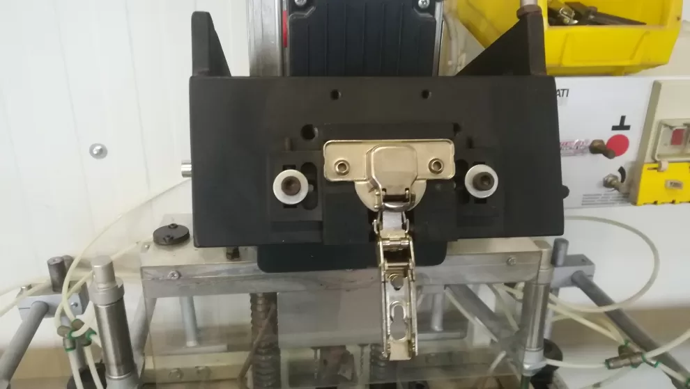 FORO INSERITRICE PER CERNIERE CASATI HF/BP CE