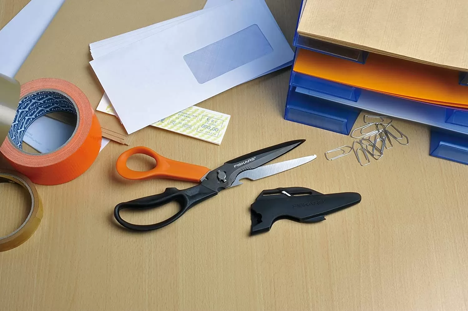 Forbici Fiskars Cuts + More