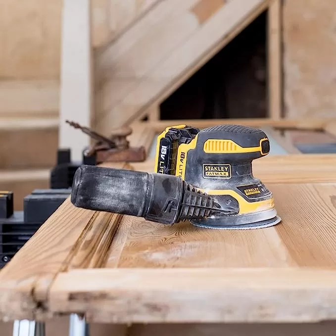 Levigatrice Roto-orbitale 18 V Stanley