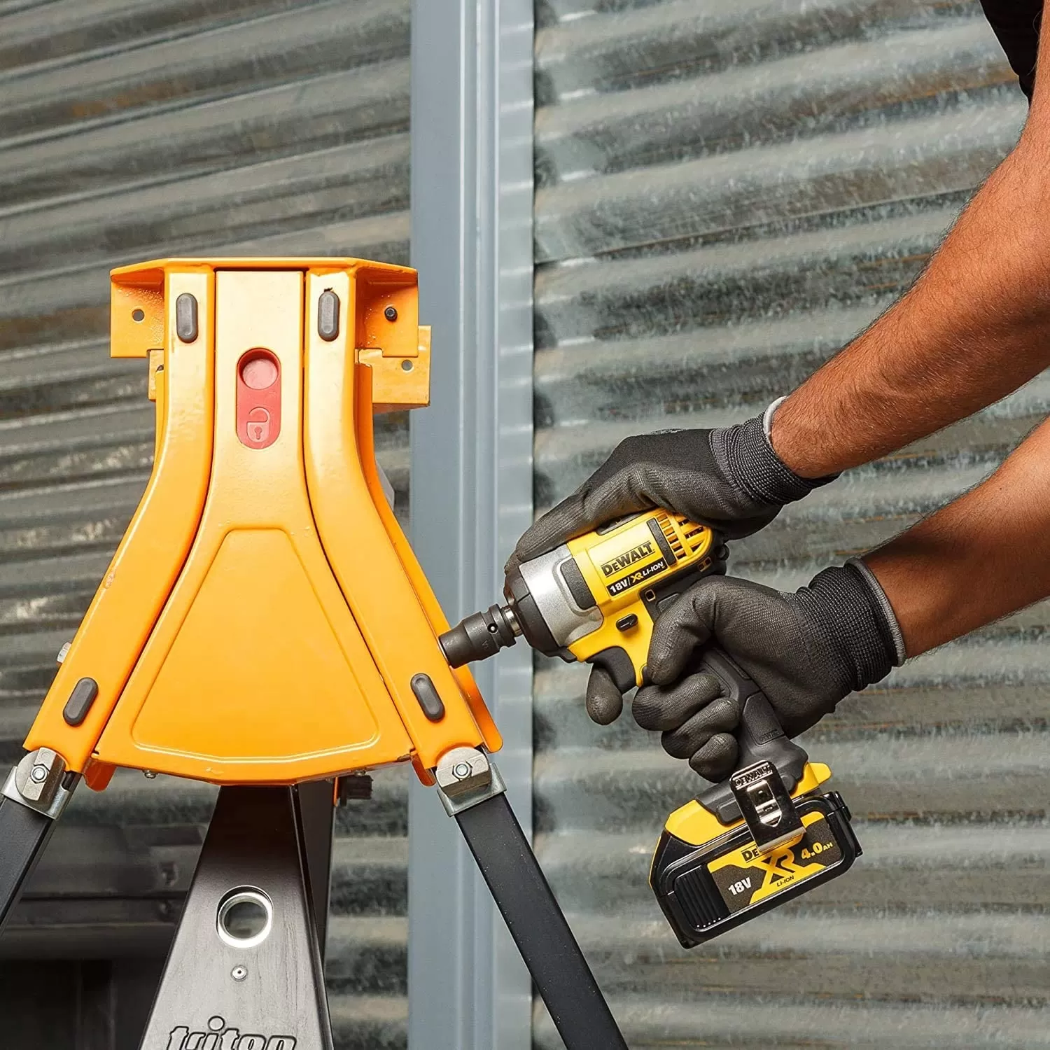 Trapano Avvitatore Ad Impulsi &frac12;" Dewalt Dcf880m2 18v Xr