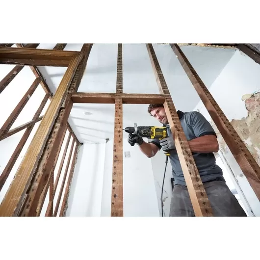 Trapano A Percussione 750w In Valigetta Stanley Fmeh750k