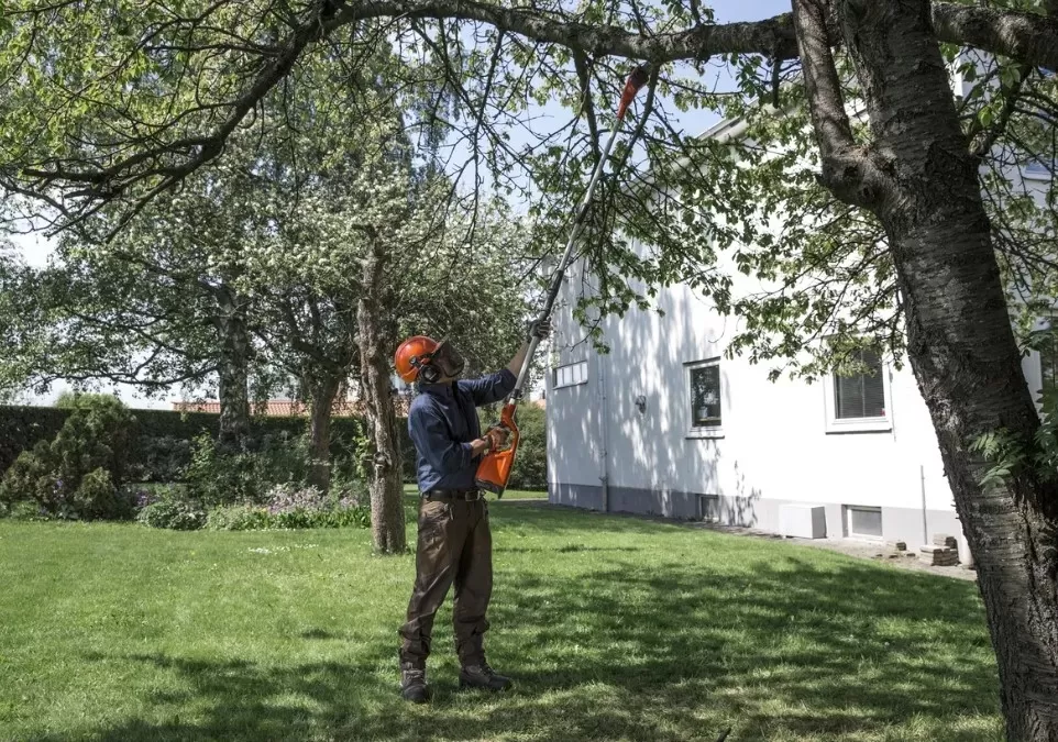 Potatore Ad Asta A Batteria Husqvarna 120itk4