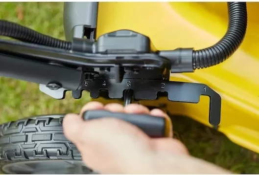 Rasaerba A Batteria Stanley Mod. V60