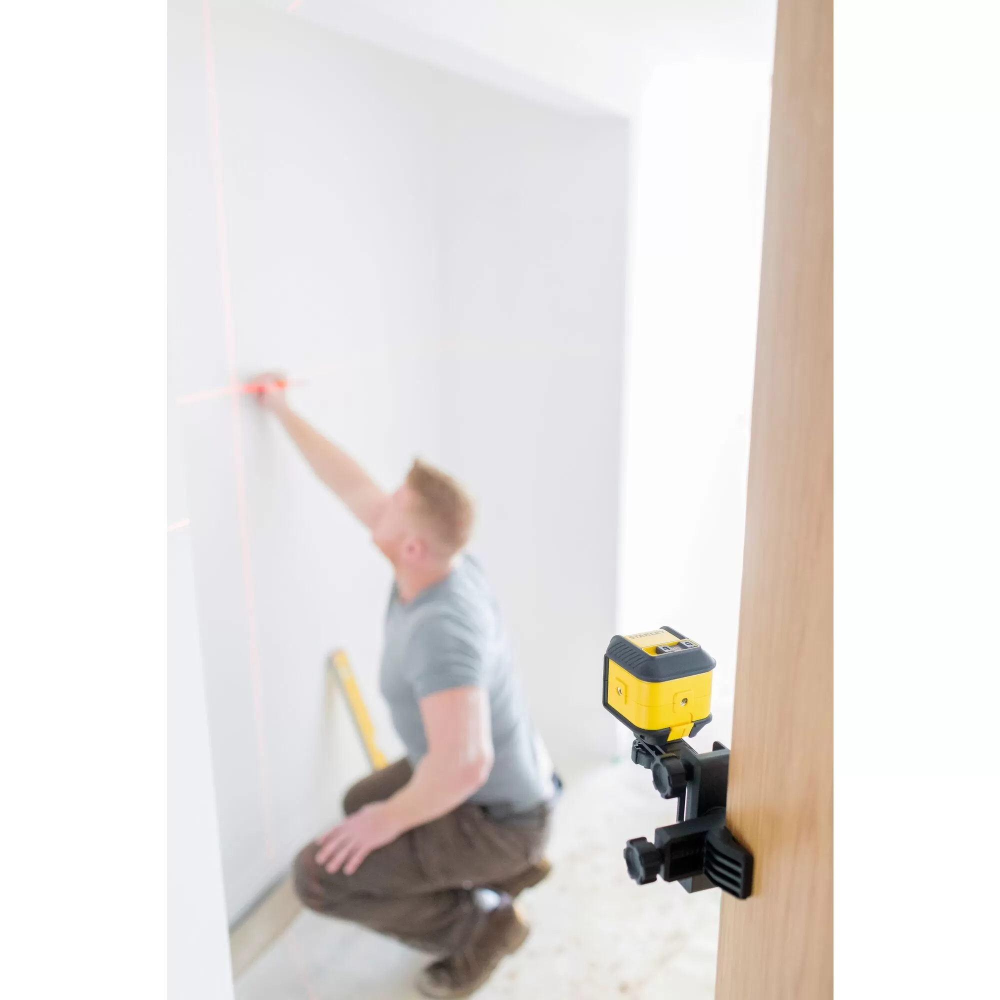 Livella Laser Cubix Con Raggio Rosso Stanley Stht77498