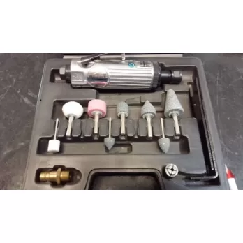 Fresatrice Diritta Con Set Di Fresette