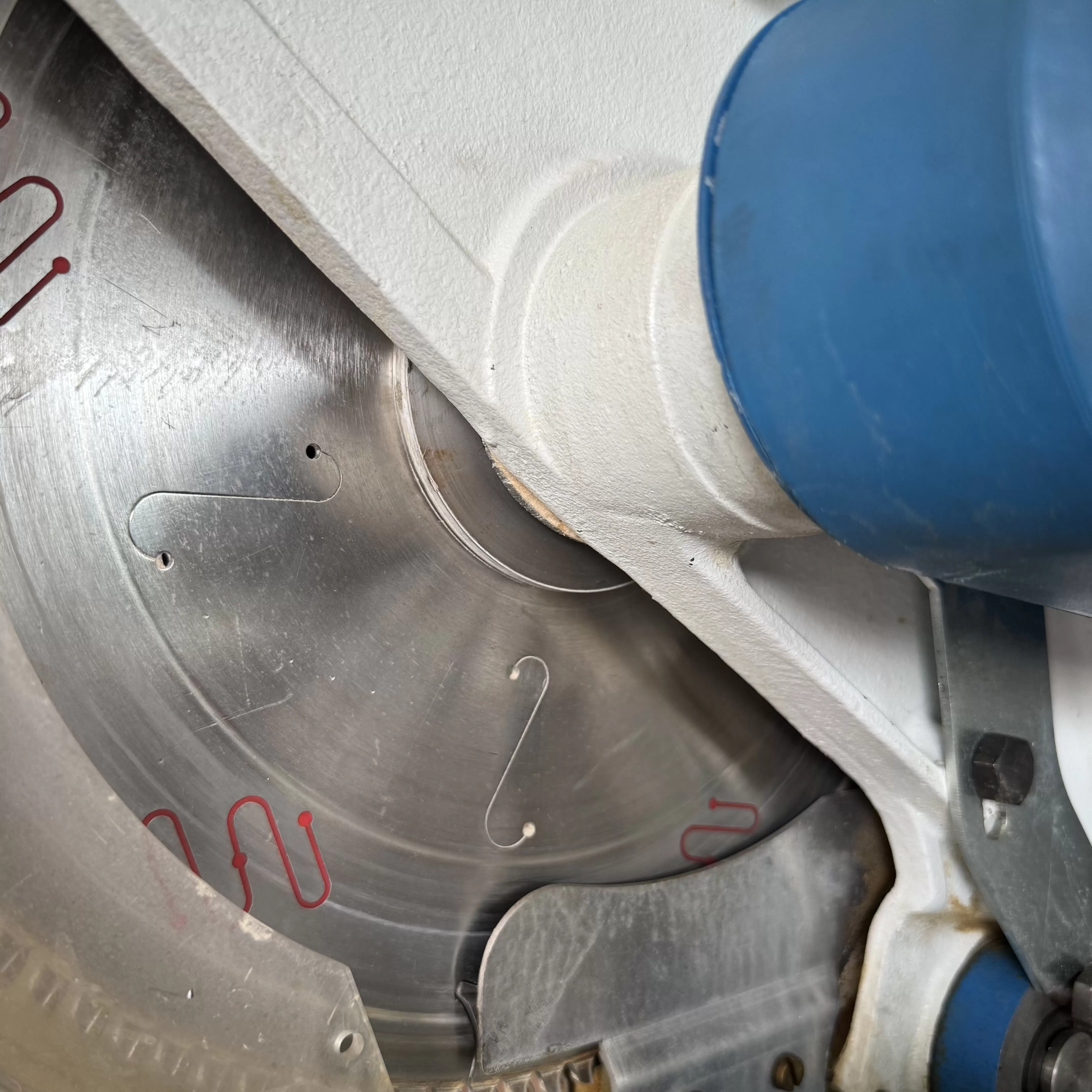 Troncatrice Radiale OMGA T 50 350 Usata &ndash; Lama 350mm, 2.21kW, Trifase (Anno 2010) - Ottime Condizioni