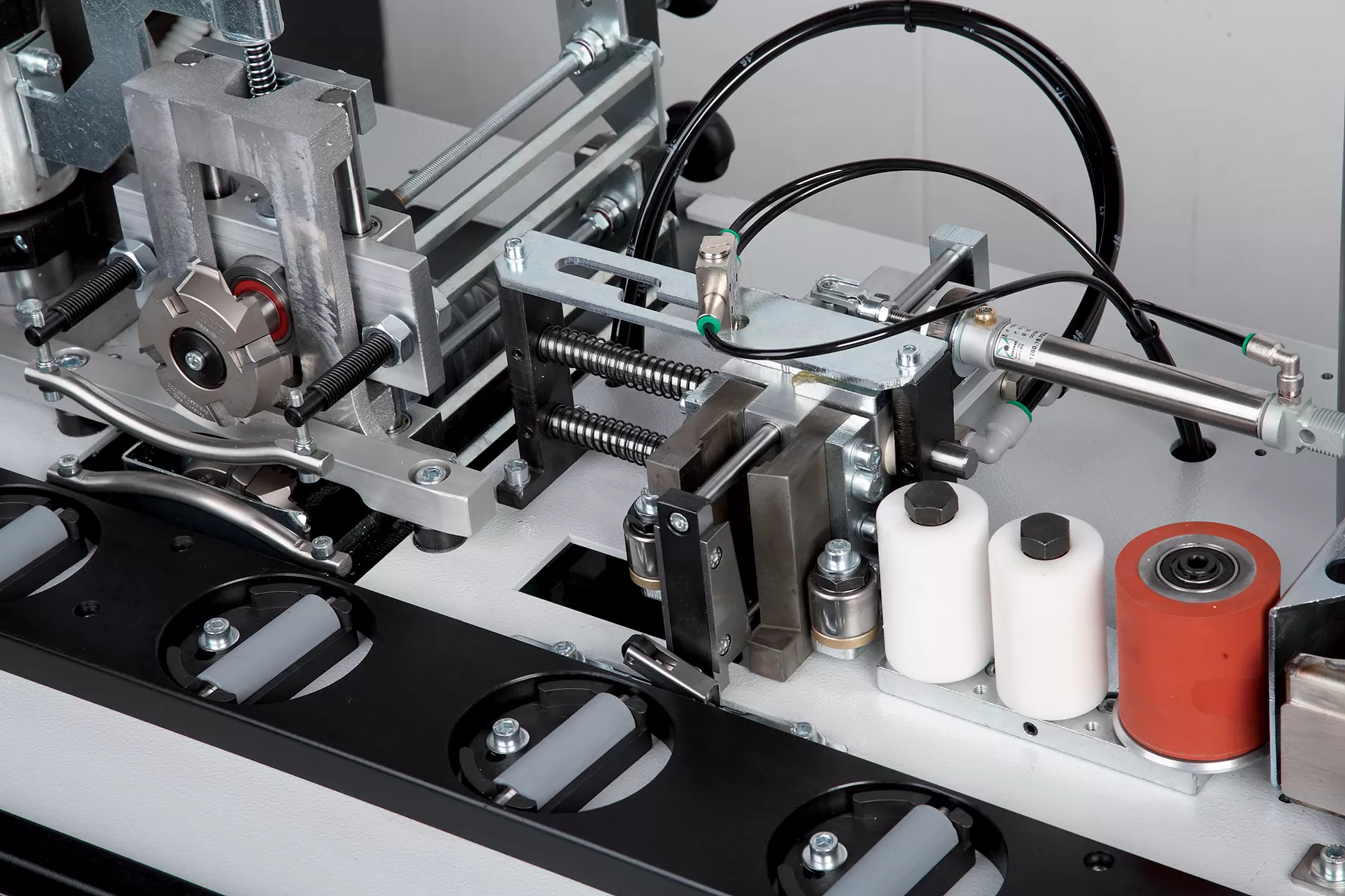 Bordatrice Casadei-Industria V320 a Soffio per Preincollati