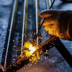 Saldatura fai da te: strumenti e tecniche per svolgerla al meglio